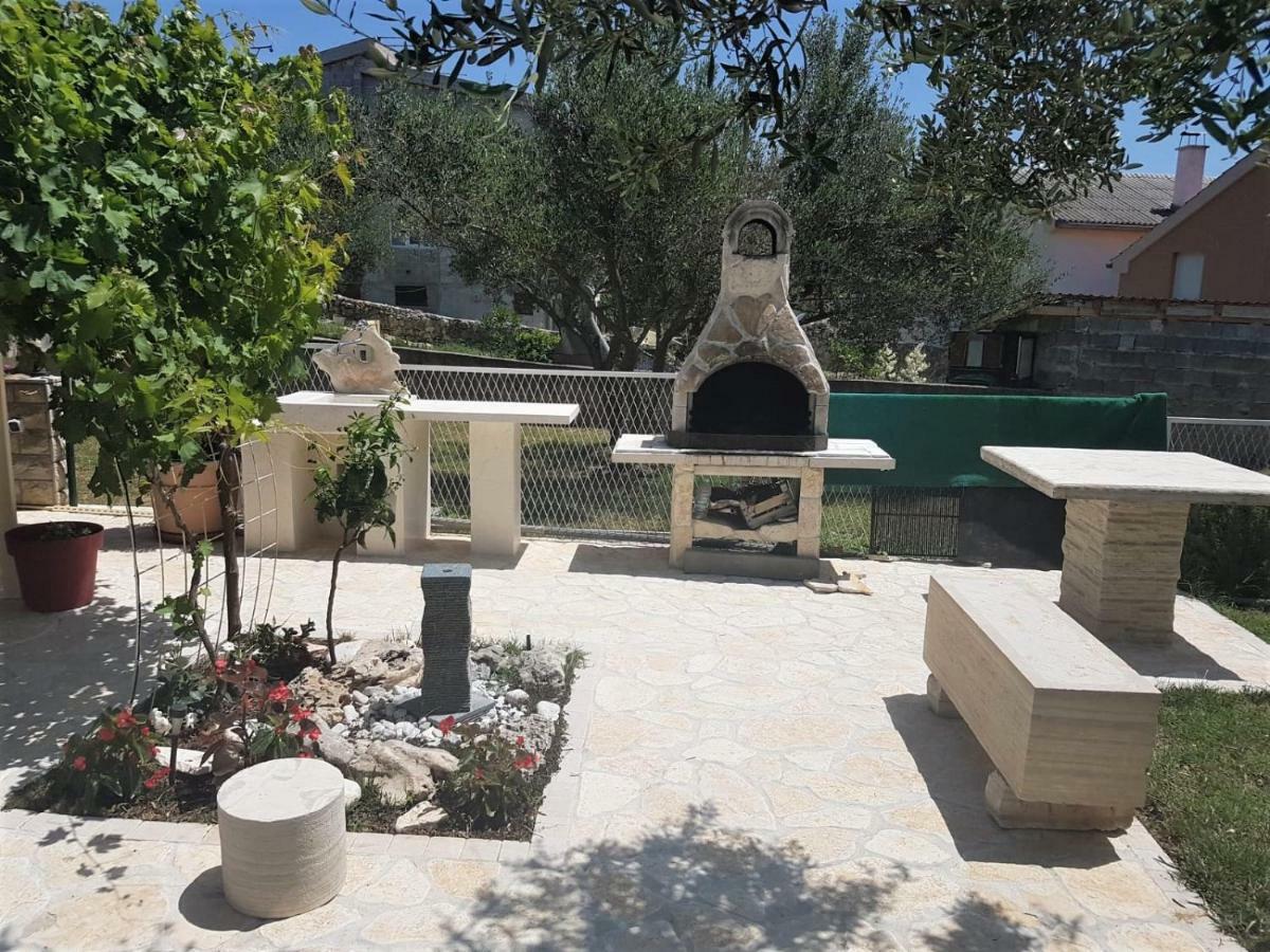Apartment Maslenica, Near Zadar المظهر الخارجي الصورة